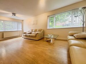 Lounge- click for photo gallery